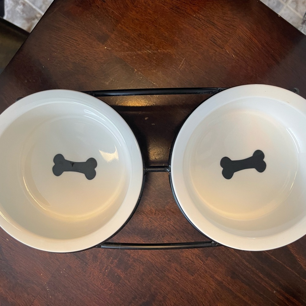 Cat/Dog Bowls with Stand
